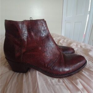 Dark Martin red woman Wolverine bootie